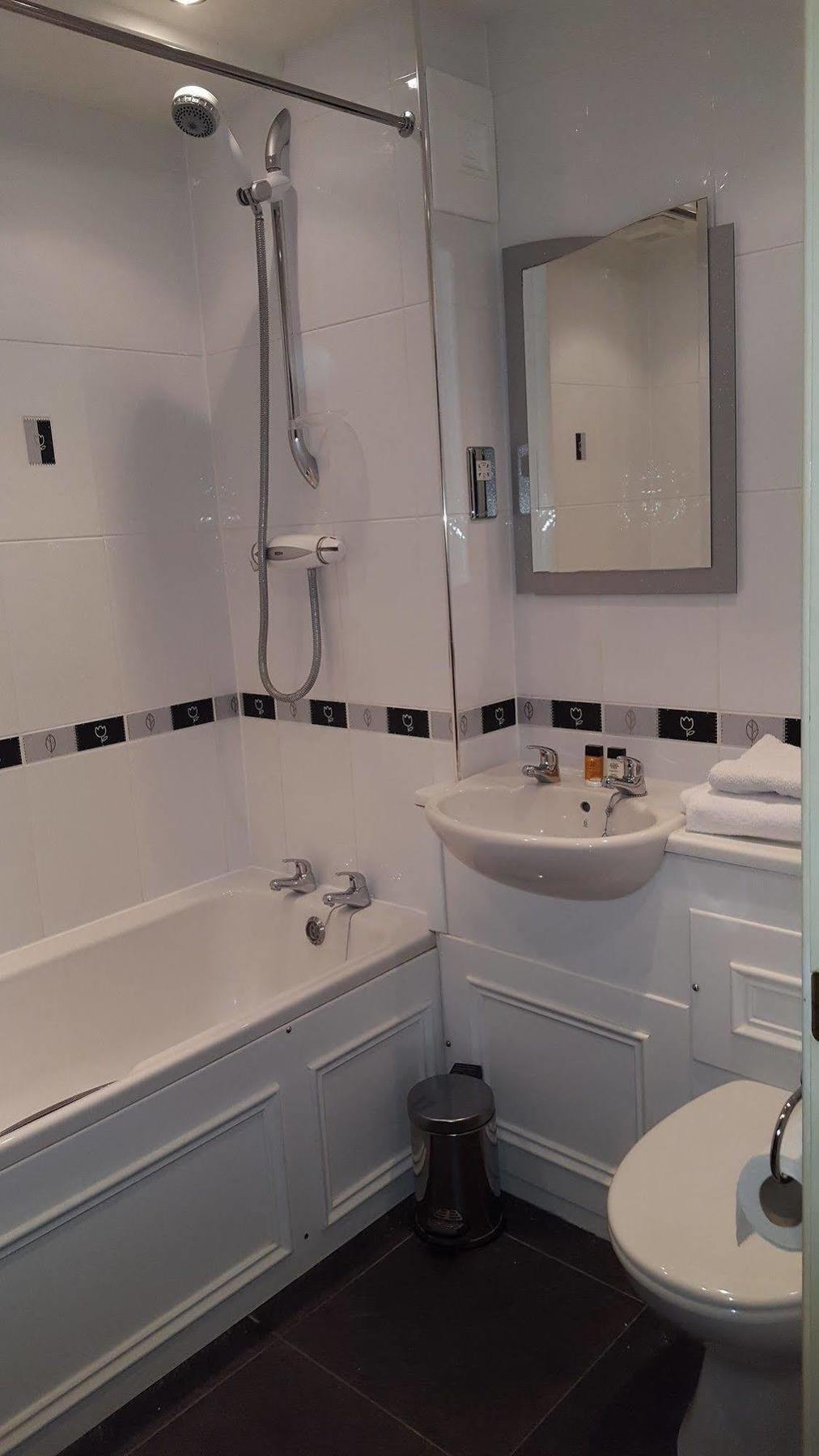 Charmwood Hotel - Cherry Park Hall Worksop Extérieur photo