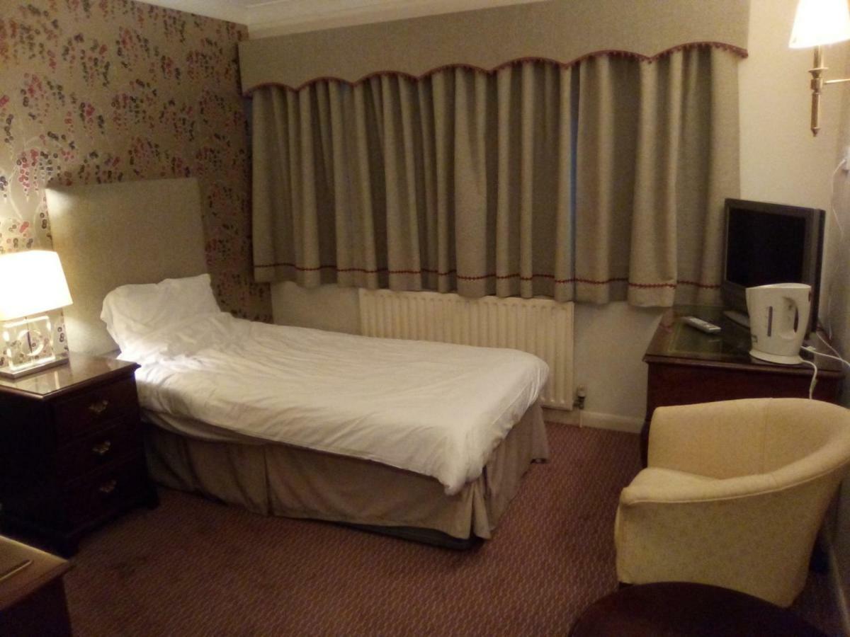 Charmwood Hotel - Cherry Park Hall Worksop Extérieur photo
